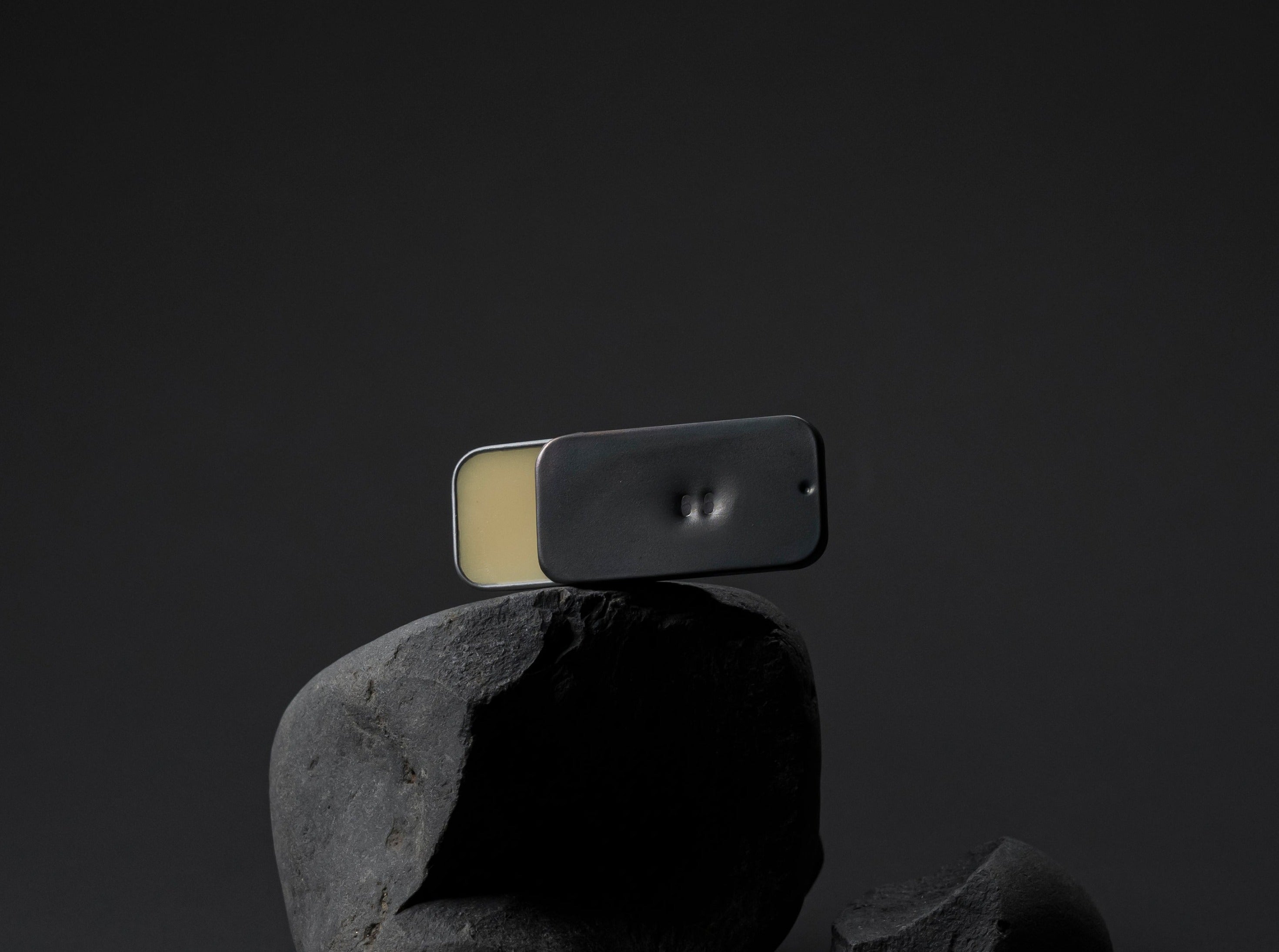 ÚTILYKT Solid Perfume